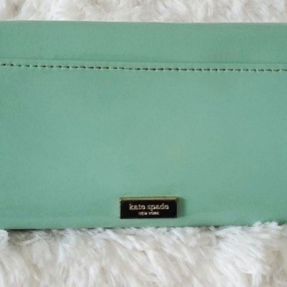 Kate Spade Wristlet / Wallet - Picture 3 of 8